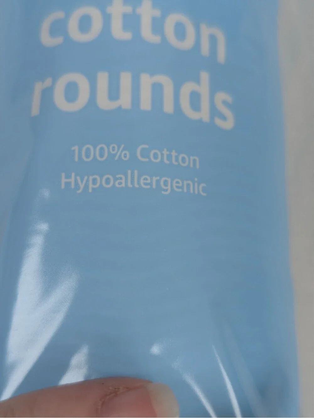 Amazon Basics - Cotton Rounds - Pack of 100 x 6 Packs = 600 Count Total